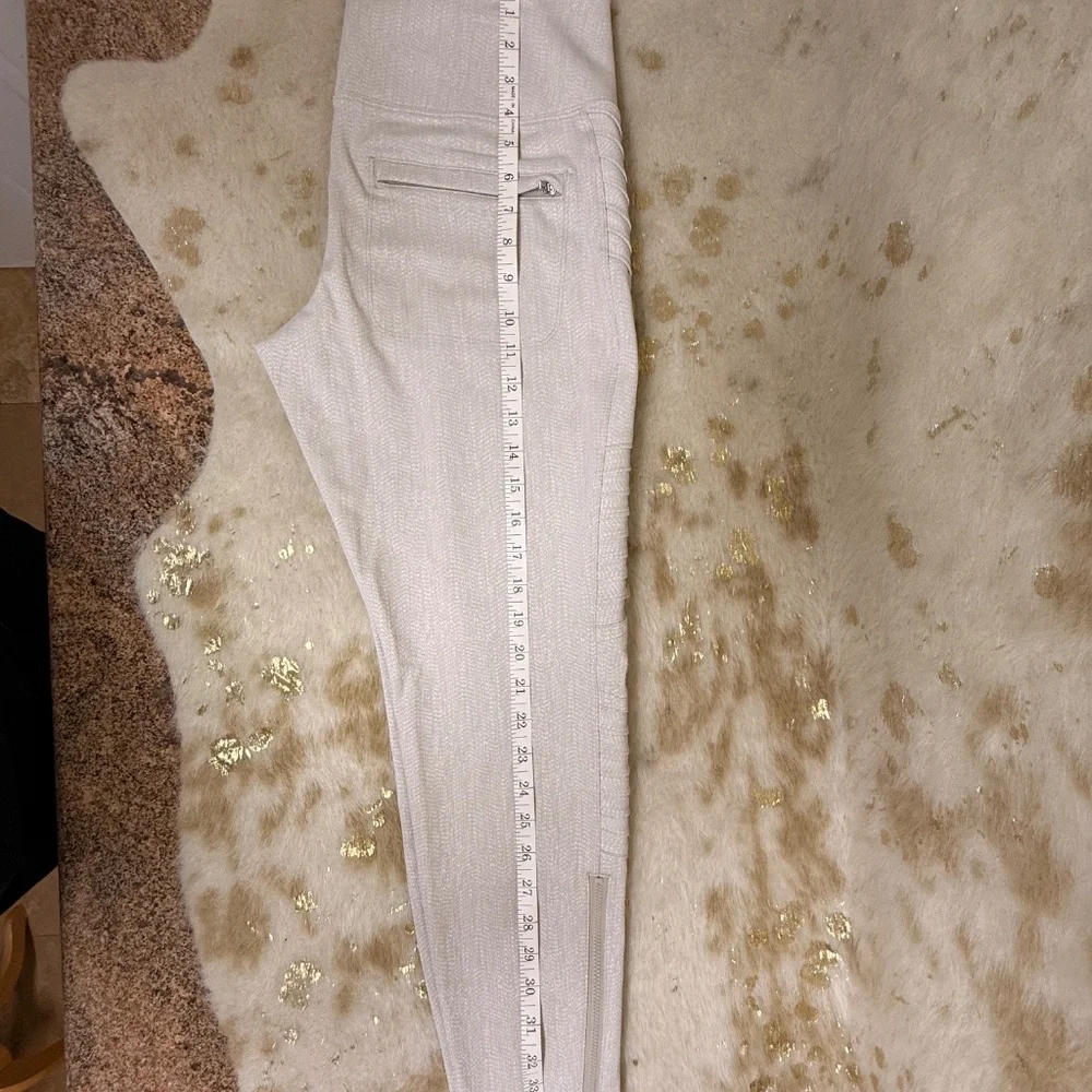 Athleta Delancey Moto Tight Legging Womens Lrg Tall Cream Braiden Textured Pants